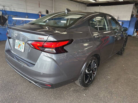 2024 Nissan Versa SR