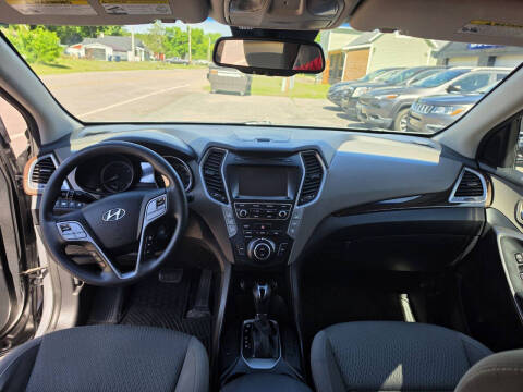 2017 Hyundai Santa Fe SE