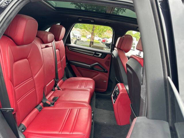 2021 Porsche Cayenne GTS
