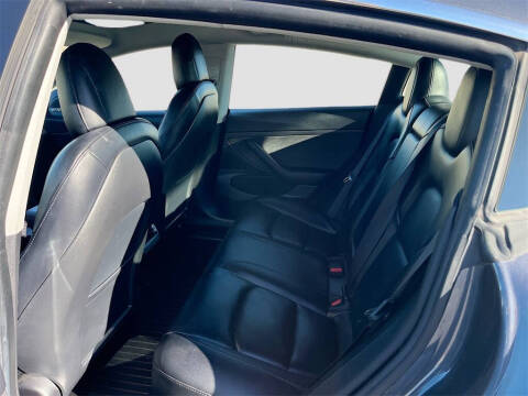 2020 Tesla Model 3 Standard Range Plus