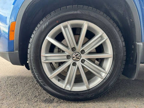 2010 Volkswagen Tiguan Wolfsburg Edition 4Motion