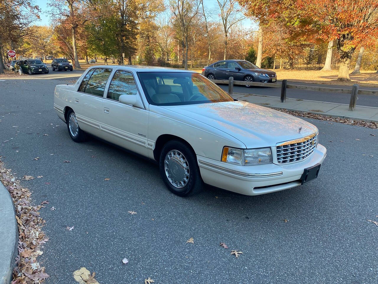 1998 Cadillac DeVille for sale at Vintage Motors USA in Roselle, NJ