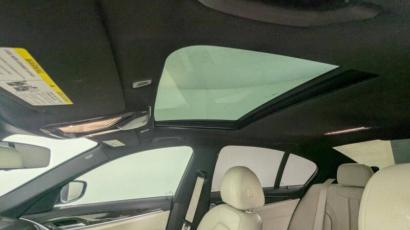 2018 BMW 5 Series 530i