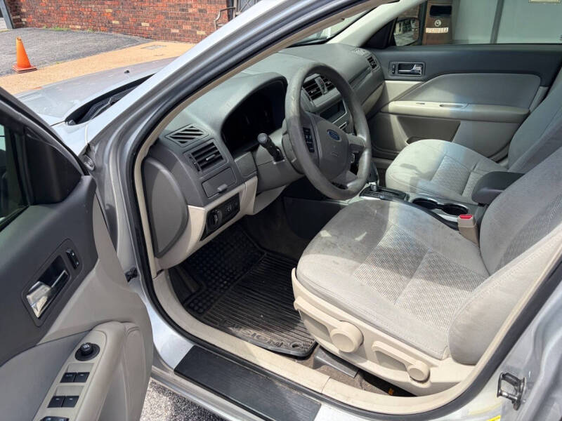 2011 Ford Fusion S