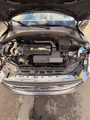 2016 Volvo XC60 T5 Platinum