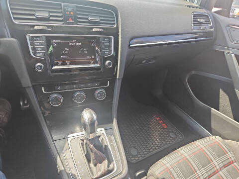 2015 Volkswagen Golf GTI S