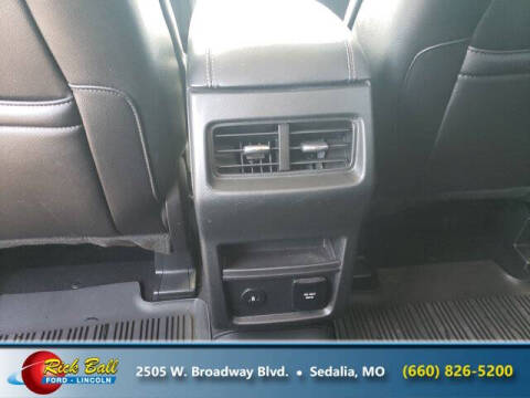 2023 Ford Edge Titanium