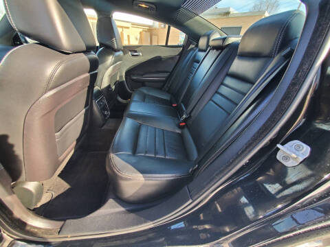 2013 Dodge Charger SXT