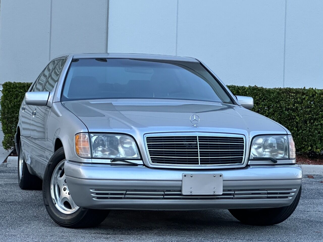 1999 Mercedes-Benz S-Class  - $11,900