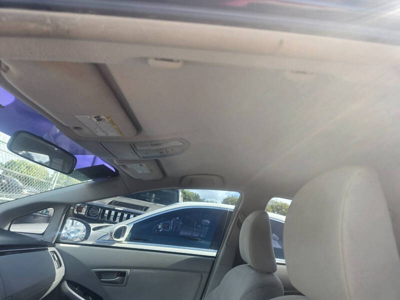 2015 Toyota Prius Two