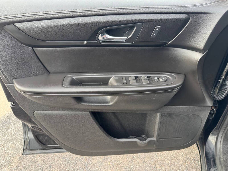 2013 GMC Acadia SLE-2