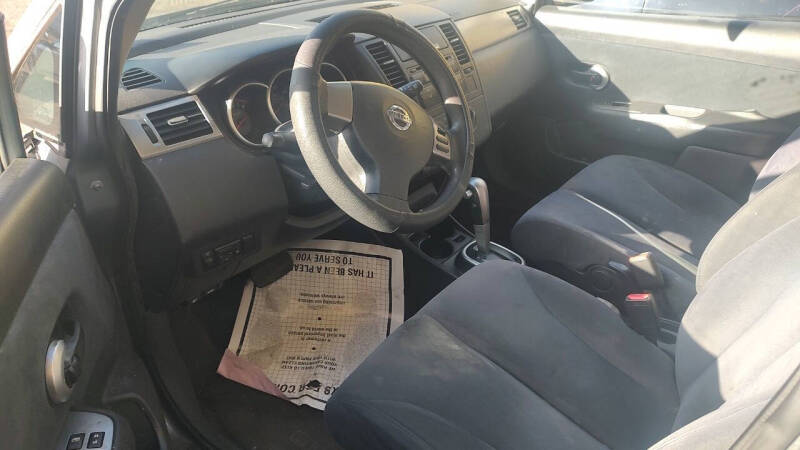 2009 Nissan Versa 1.8 S