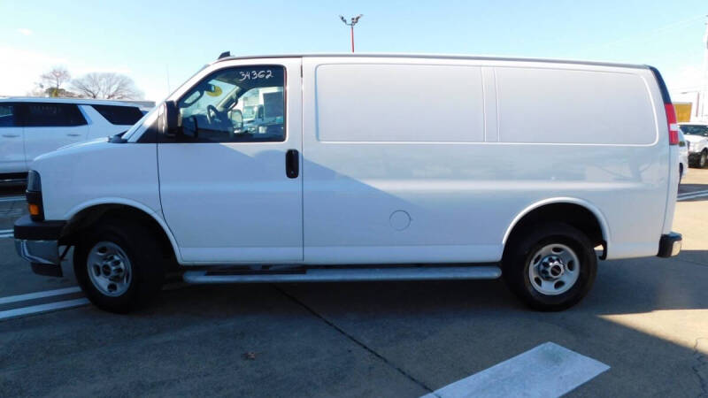 2024 GMC Savana 2500