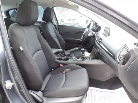 2015 Mazda MAZDA3 i Sport