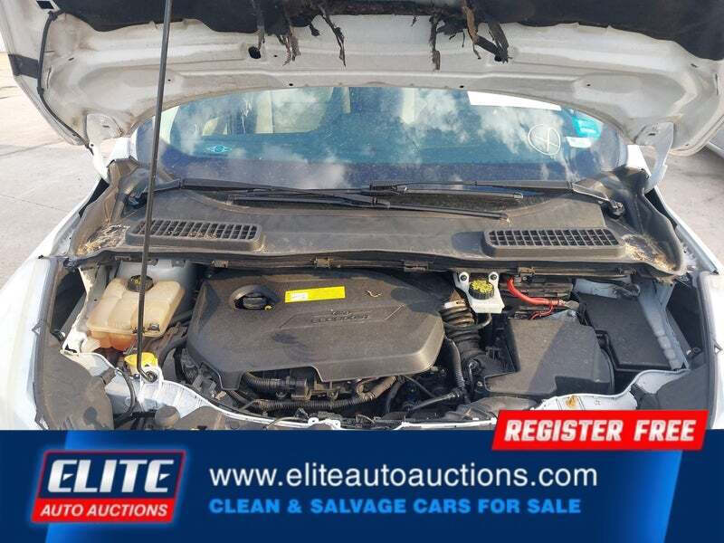 2015 Ford Escape SE