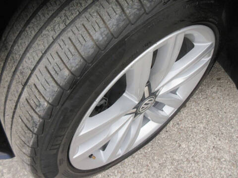 2017 Volkswagen Passat 1.8T SEL Premium