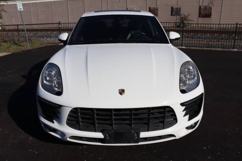 2017 Porsche Macan
