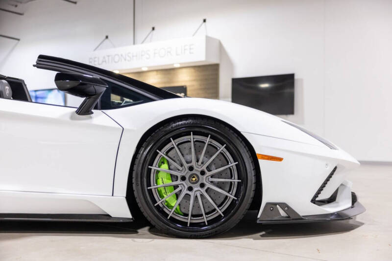2019 Lamborghini Aventador LP 740-4 S