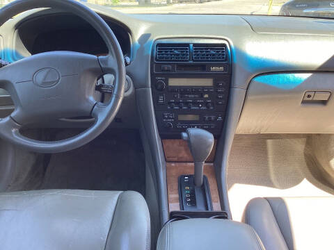1999 Lexus ES 300