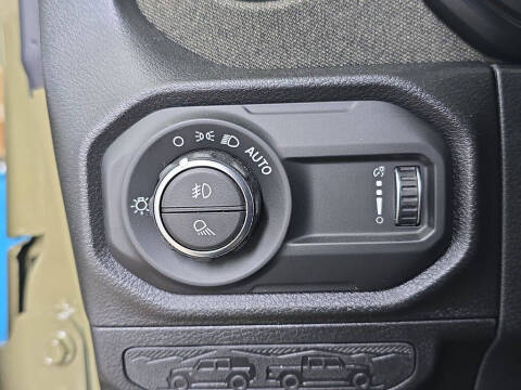 2026 Jeep Gladiator Sport