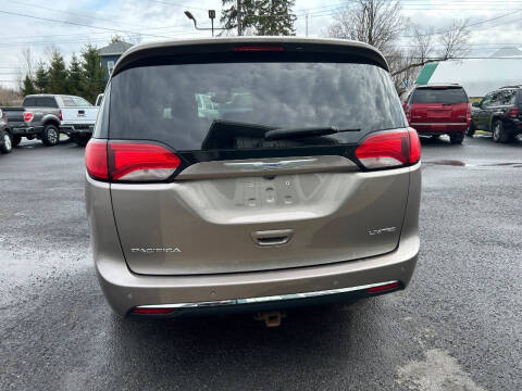 2018 Chrysler Pacifica Limited
