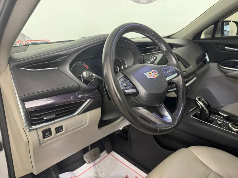 2021 Cadillac XT4 Luxury