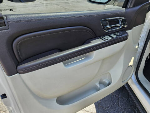 2011 Cadillac Escalade Platinum Edition