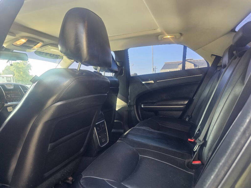 2019 Chrysler 300 Limited