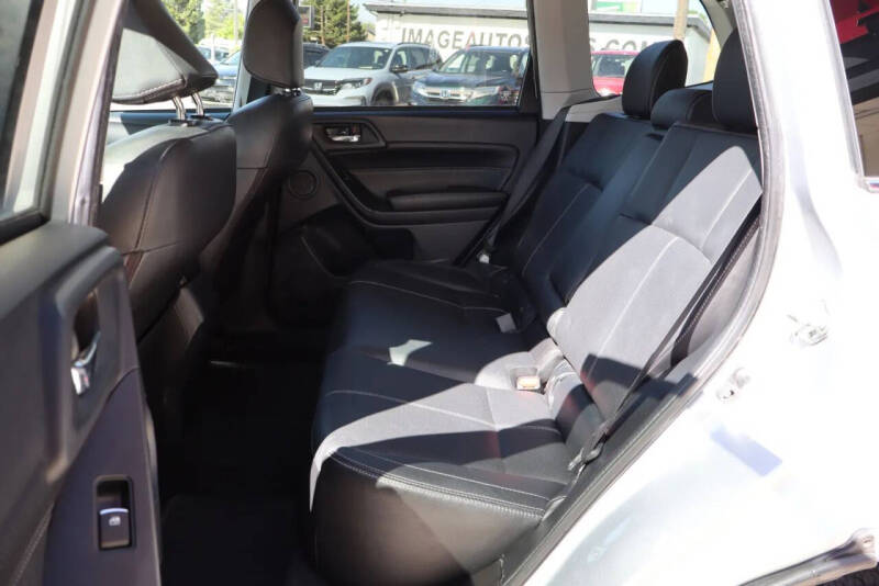 2017 Subaru Forester 2.5i Touring