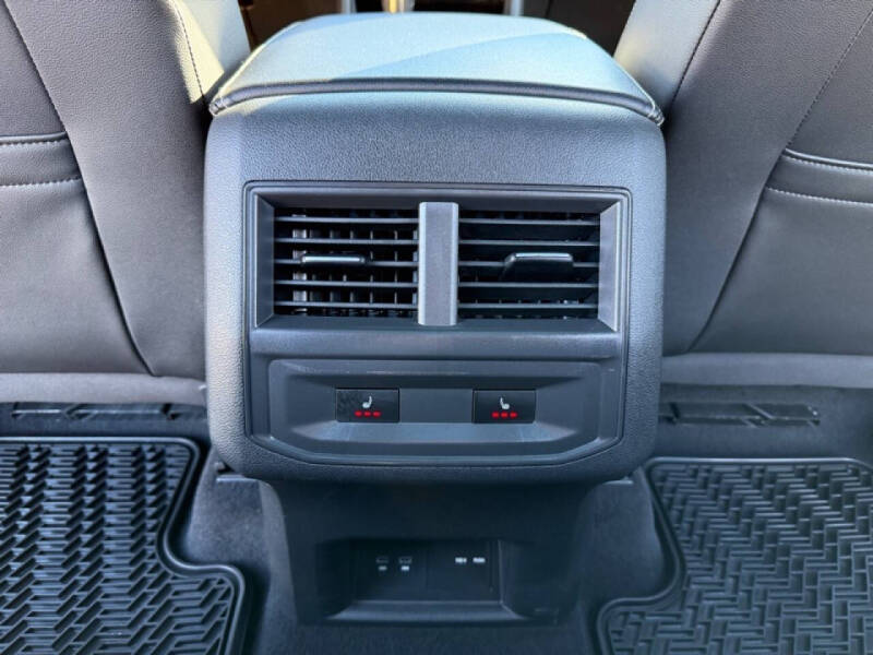 2022 Volkswagen Atlas Cross Sport V6 SEL Premium R-Line 4Motion