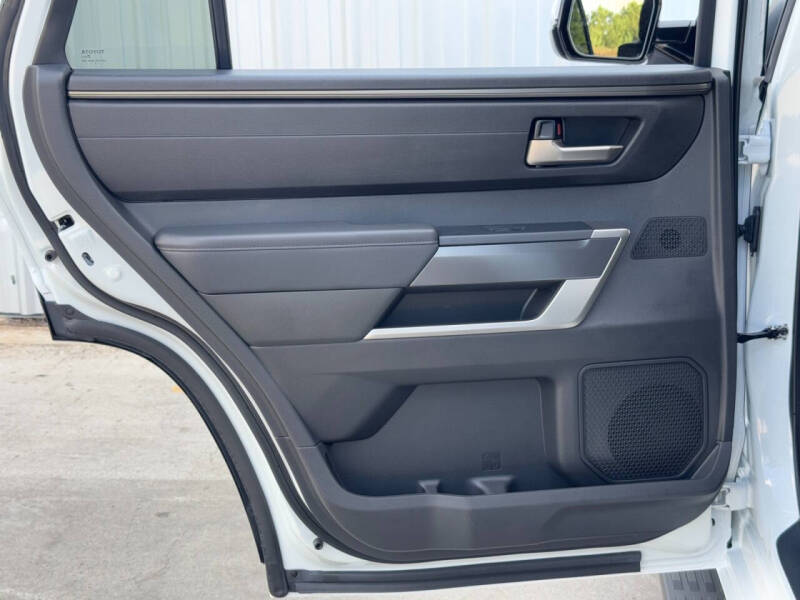 2025 Toyota Sequoia SR5