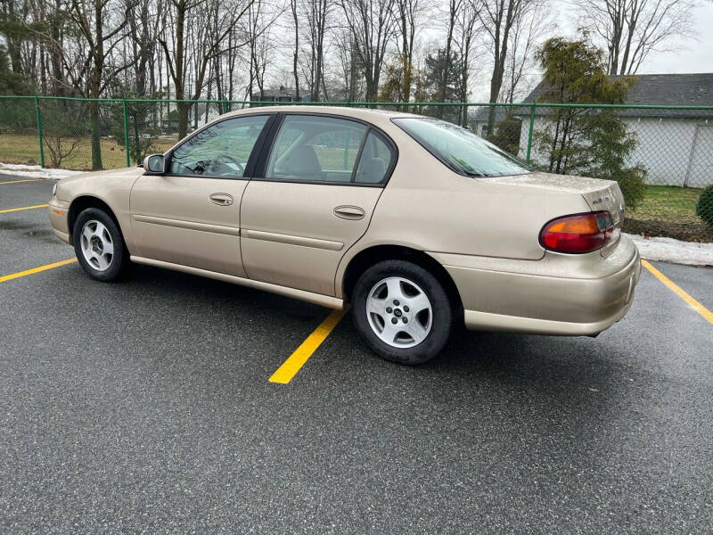 2003 Chevrolet Malibu LS photo 5