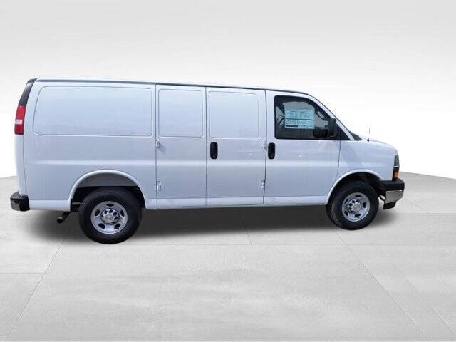 2026 Chevrolet Express 2500