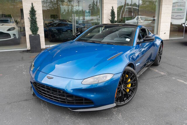 2022 Aston Martin Vantage 44
