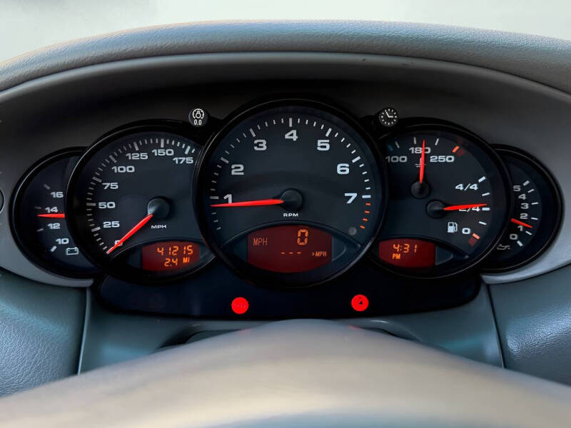 2001 Porsche 911 Carrera