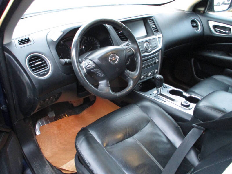 2017 Nissan Pathfinder S