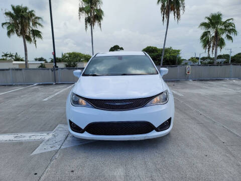 2019 Chrysler Pacifica Touring Plus