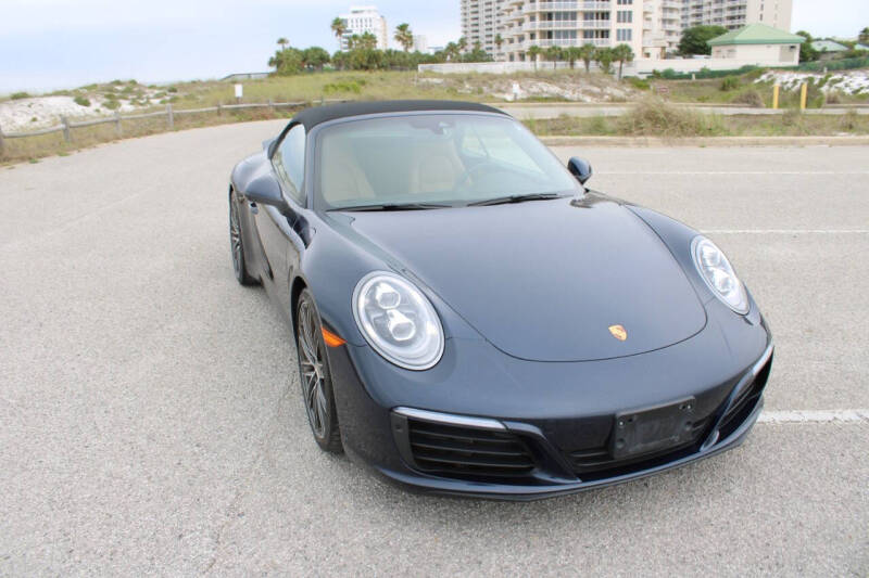2018 Porsche 911 Carrera