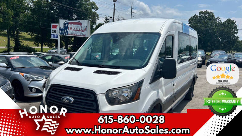 2017 Ford Transit Wagon XLT's photo