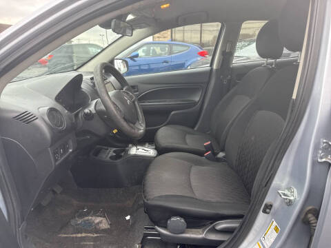 2022 Mitsubishi Mirage ES