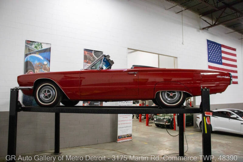 1966 Ford Thunderbird
