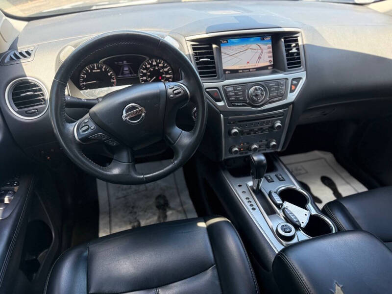 2017 Nissan Pathfinder