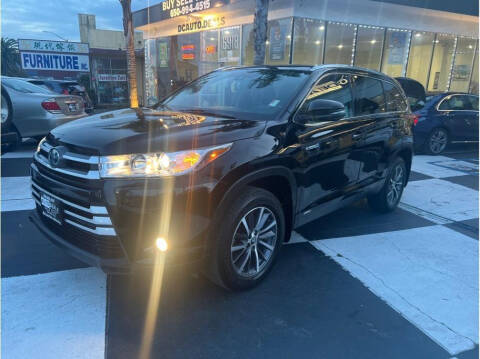 2019 Toyota Highlander Hybrid for sale at AutoDeals in Daly City CA