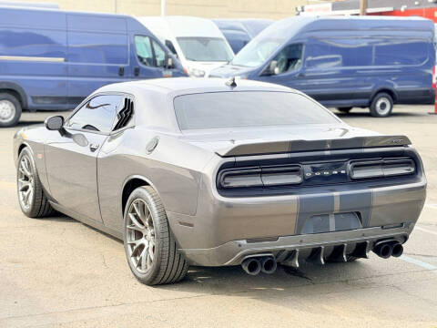 2015 Dodge Challenger SRT 392