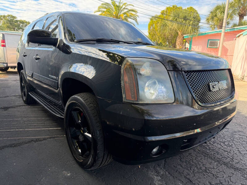 2007 GMC Yukon SLE1's photo