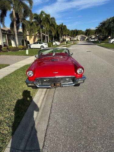 1957 Ford Thunderbird