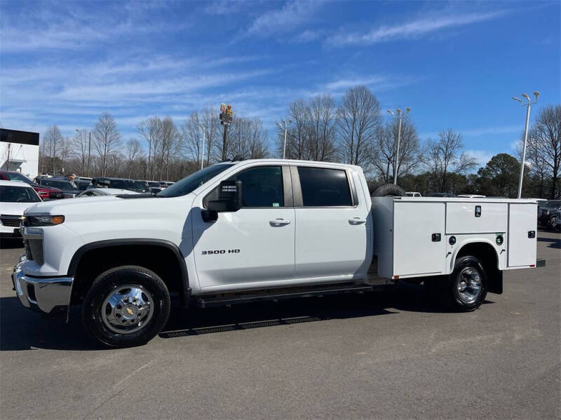 Used 2024 Chevrolet Silverado 3500HD LT with VIN 1GB4YTEY1RF238772 for sale in Reidsville, NC
