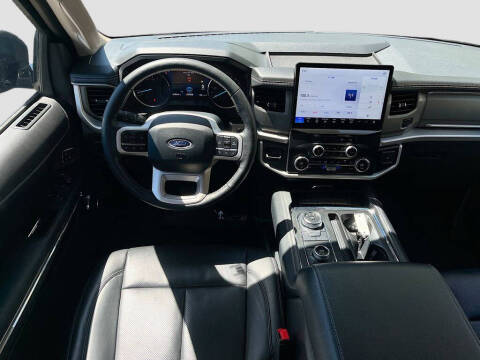 2022 Ford Expedition XLT