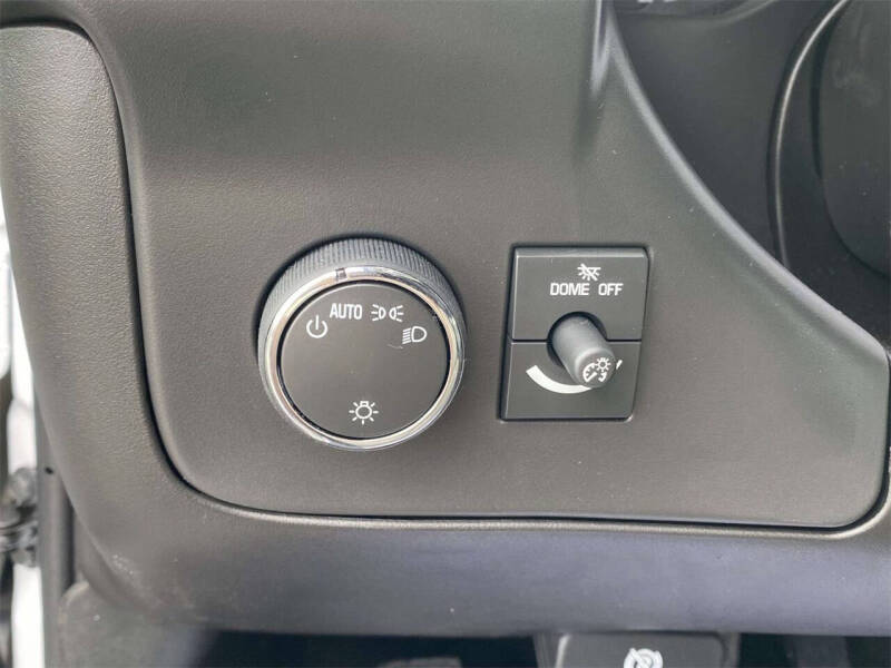 2025 Chevrolet Express 3500