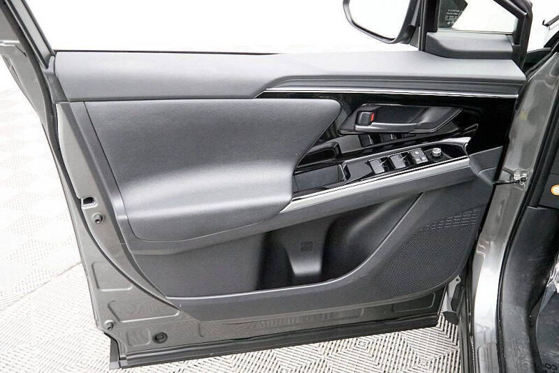 2024 Toyota bZ4X Limited